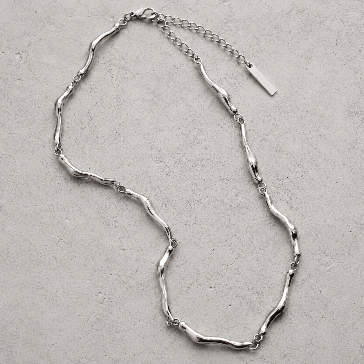 Organic Curve Chain Necklace
