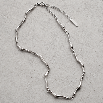 Organic Curve Chain Necklace