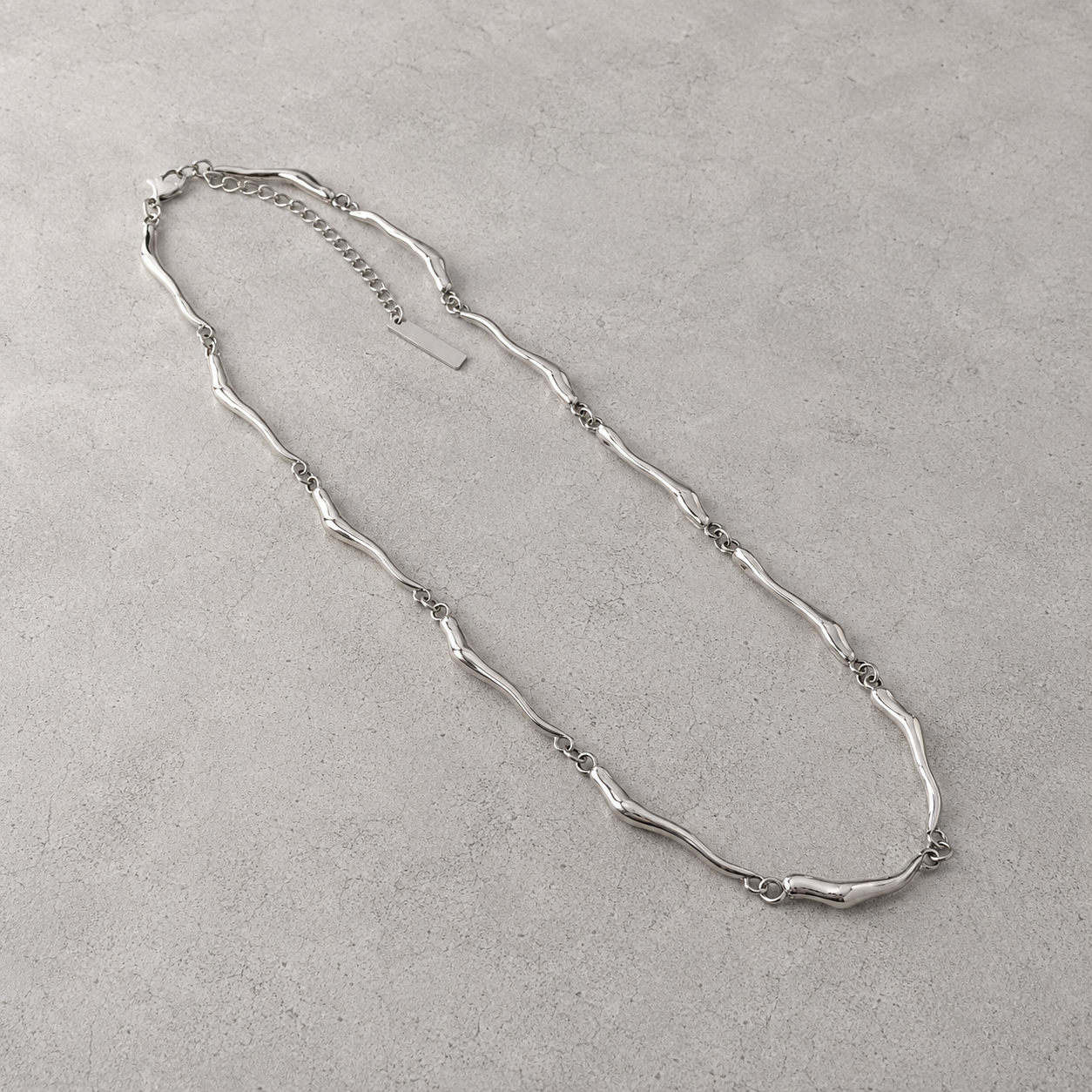 Organic Curve Chain Necklace